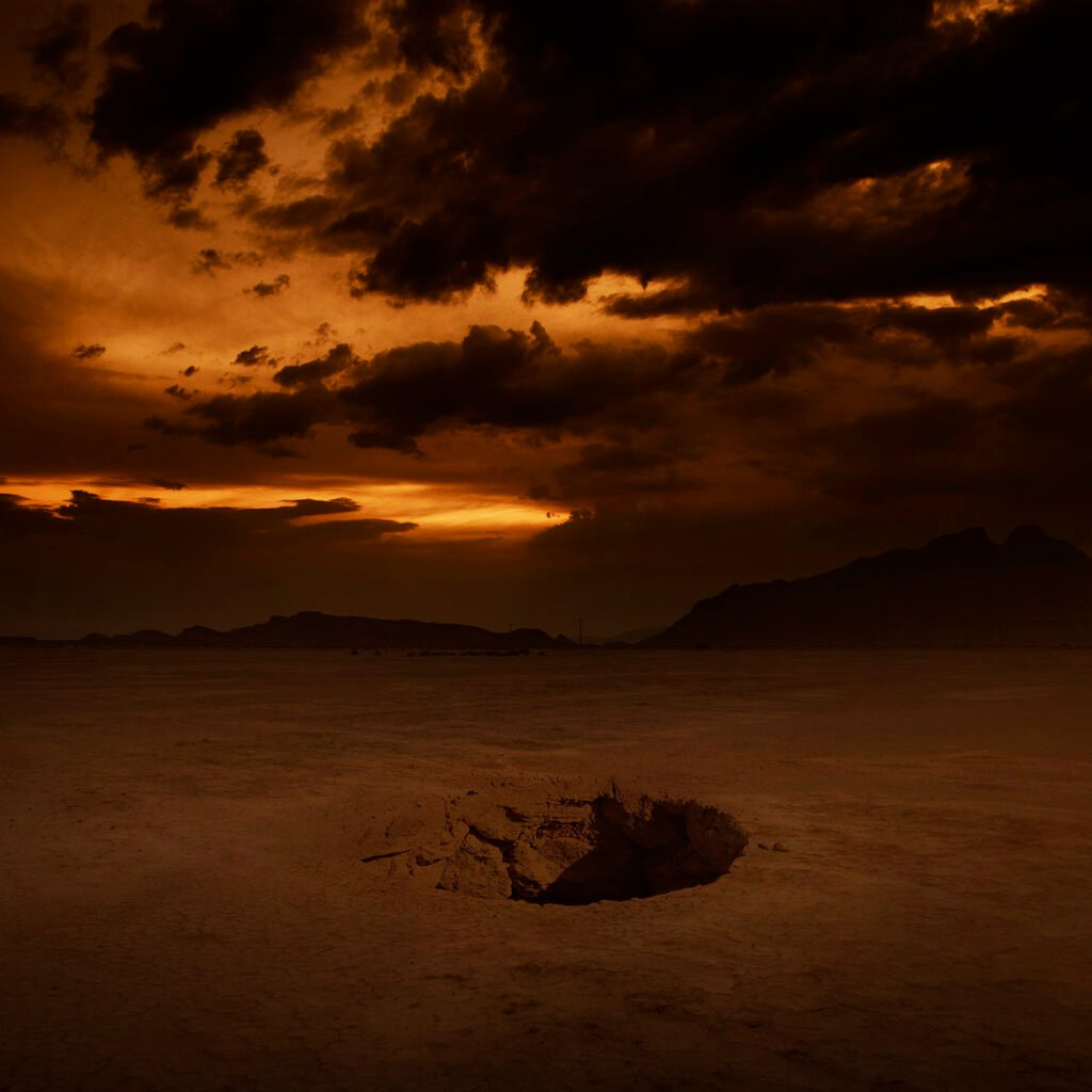 Erde By Milad Safabakhsh