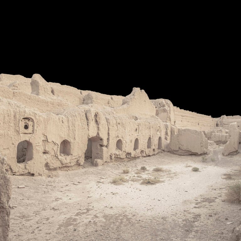 Slow Dancing In the Dark, Photo by Milad Safabakhsh