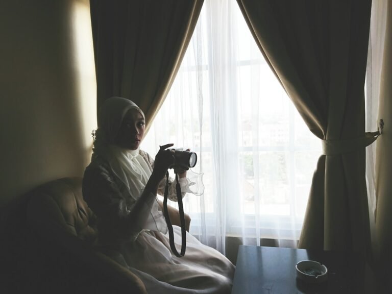 At 91, Legendary Photographer David Hurn Still Finds Magic Behind the Lens