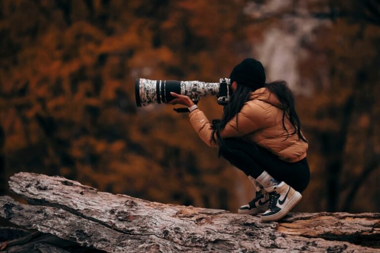 Content Creators Master Forced Perspective Techniques from LOTR