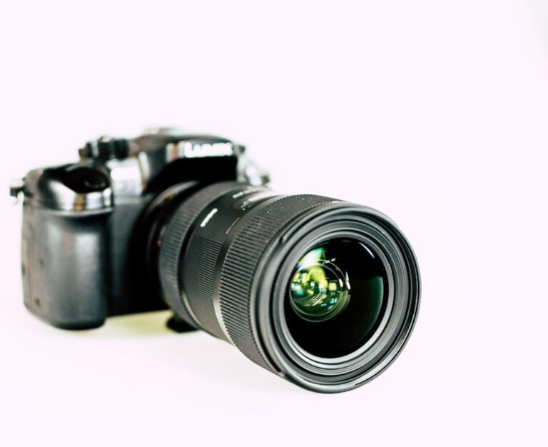 Ultra-Fast 200mm Telephoto: Laowa Challenges Premium Pricing