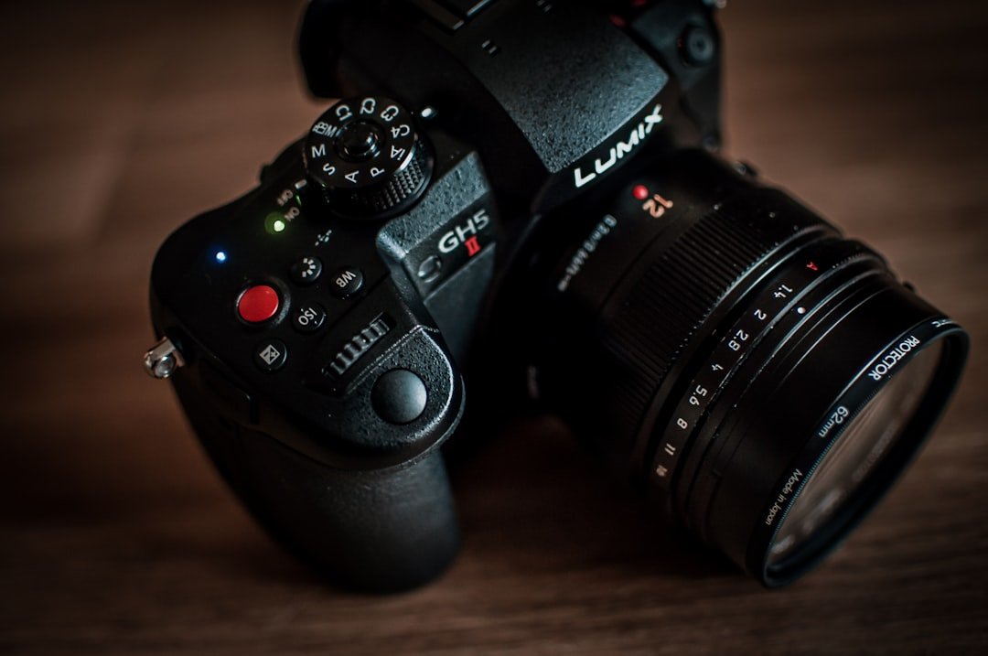 Panasonic Lumix S 40mm f/2: The Missing Piece for S9 Users