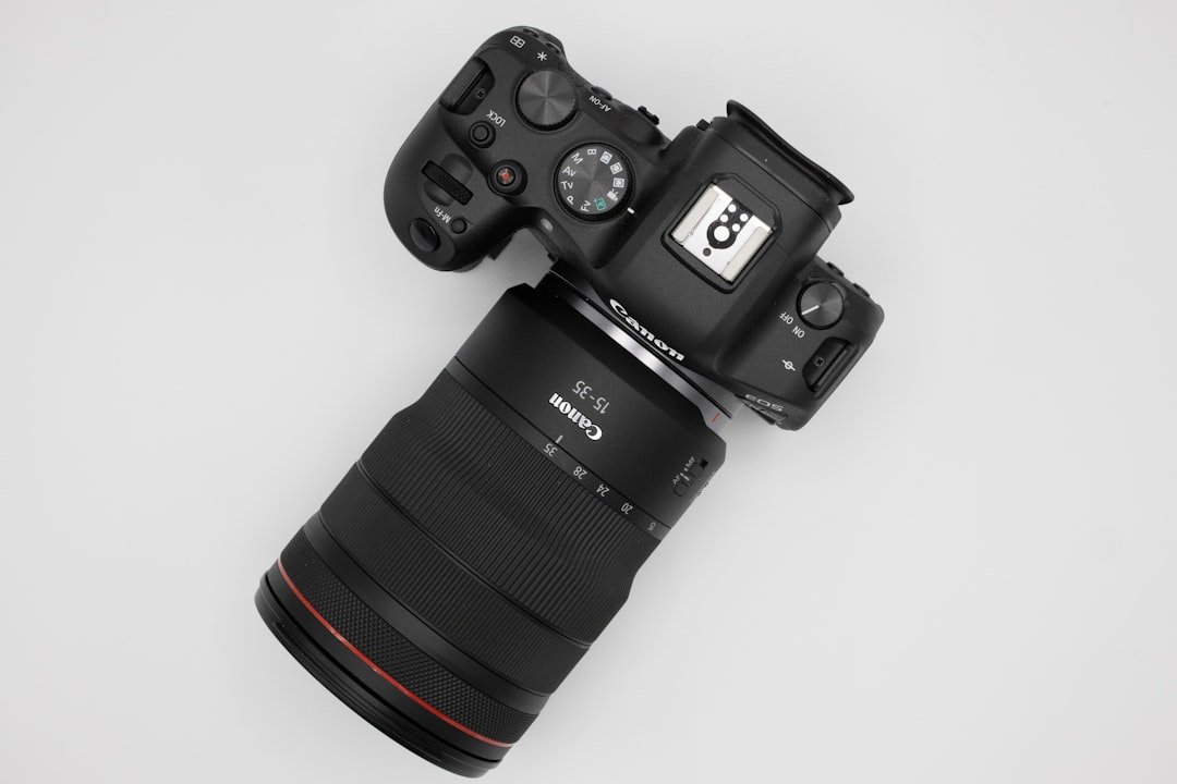 Canon Introduces Revolutionary RF 20-50mm f/4L Power Zoom Lens