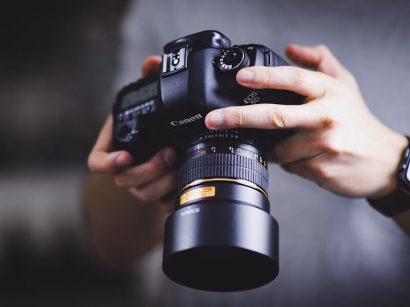 ACLU Takes Legal Action Against ICE Over Photographer Documentation Suppression