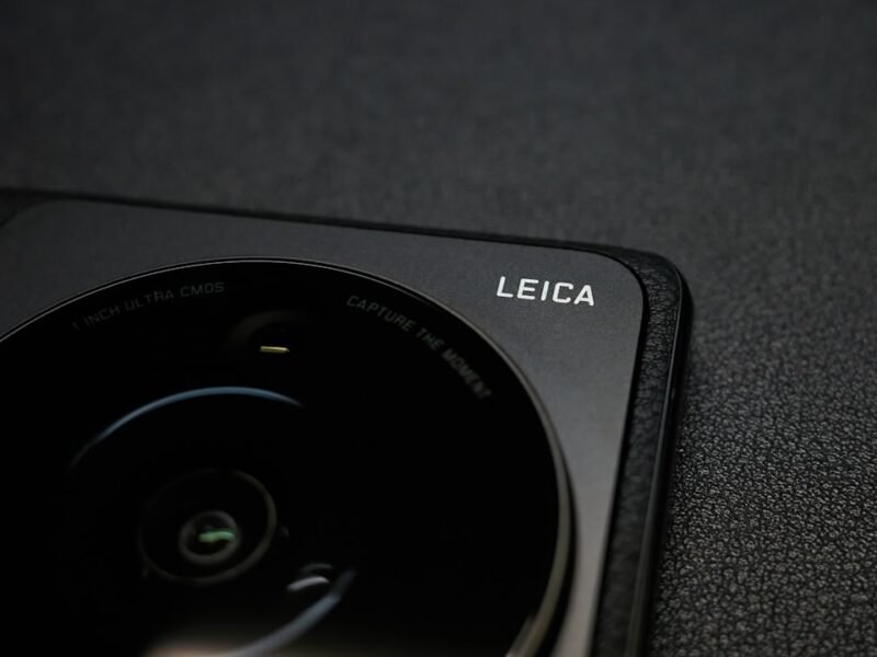 Legendary Design Collaboration: Iconic Leica Prototype Heads to Auction