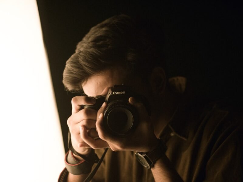Mastering Natural Portraits: Techniques for Reluctant Subjects