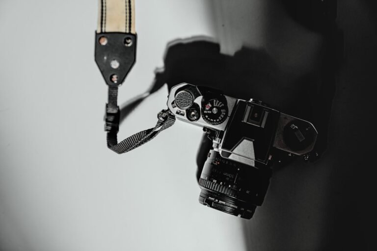 Wandrd’s Revolutionary Magnetic Strap System Redefines Camera Connectivity