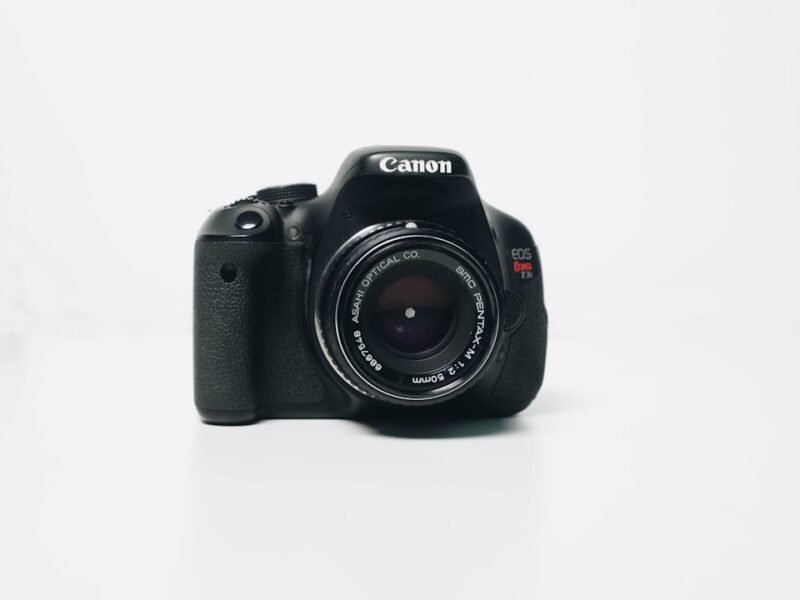 Canon Solidifies Dominance in Global Digital Camera Manufacturing