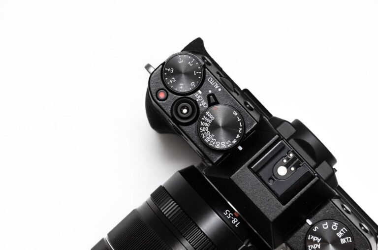 OM System PEN: Why Micro Four Thirds Still Wins at $1000