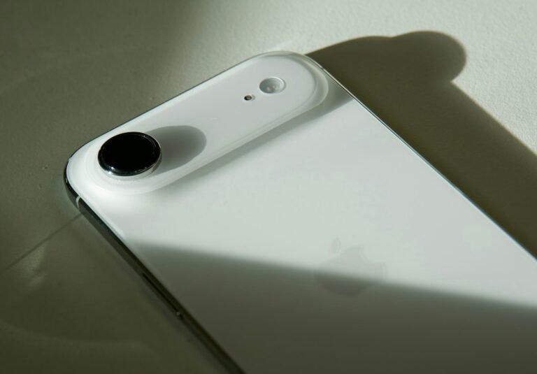 Variable Aperture Reality Check: iPhone 18 Pro Lab Testing