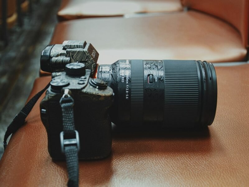 Canon’s Audacious f/2 Telephoto Zoom Revealed in Patent Filing