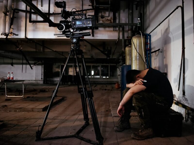 Legendary Photojournalist Jerry Gay, Pulitzer Winner, Passes Away