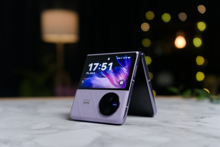 Vivo X Fold6 Emerges as Photography Powerhouse in Foldable Market