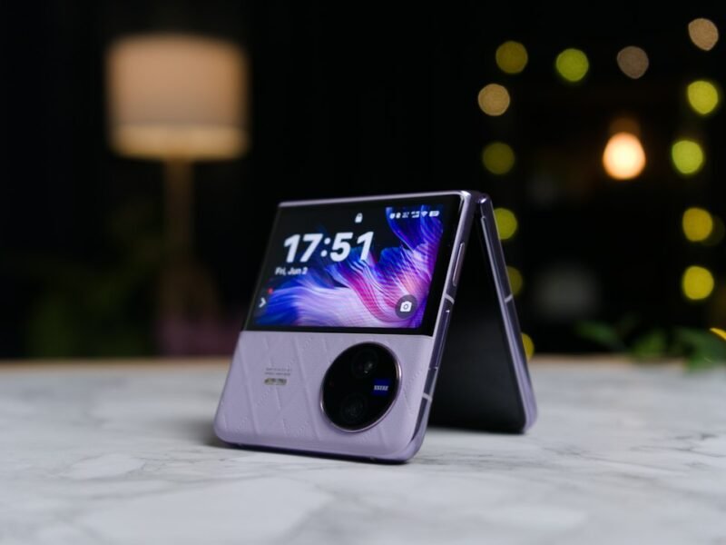 Vivo X Fold6 Emerges as Photography Powerhouse in Foldable Market